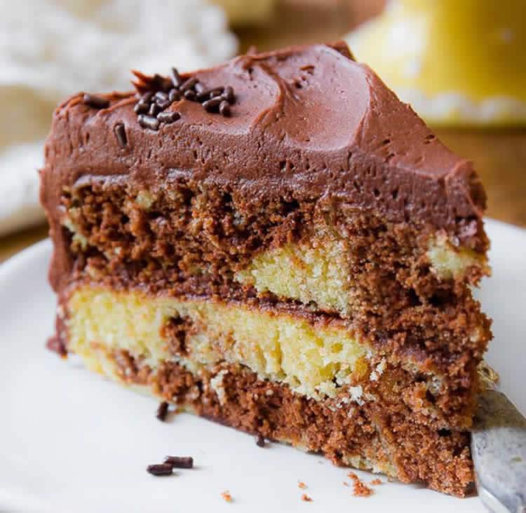 Cake Marbré Au Chocolat - Délicieux Gâteau Moelleux Au Chocolat