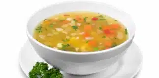 soupe de légumes coupés en petits dés au thermomix