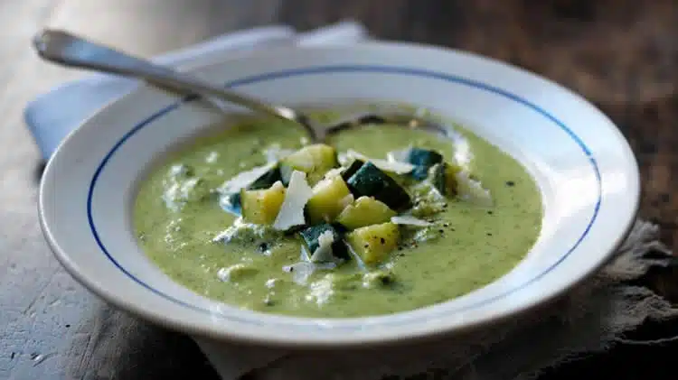 Soupe de courgettes au persil au cookeo