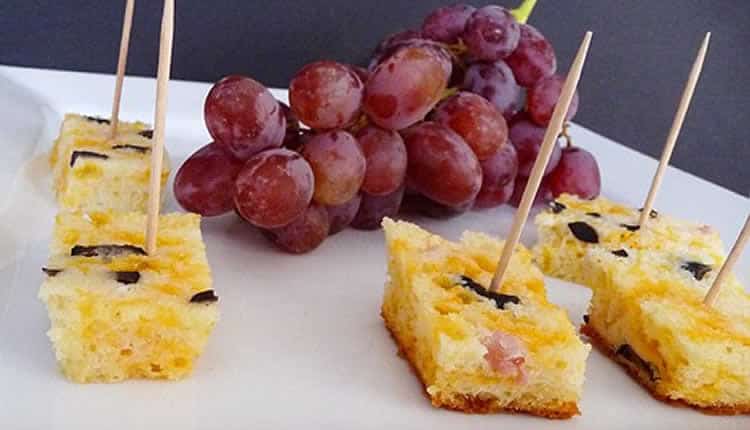 Cake Aux Olives Aperitif Au Thermomix L Apero De Votre Soiree