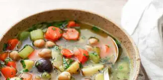 Soupe pois chiches et légumes