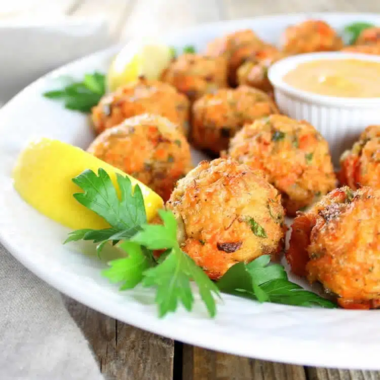 Apéro boulettes de saumon au sriracha