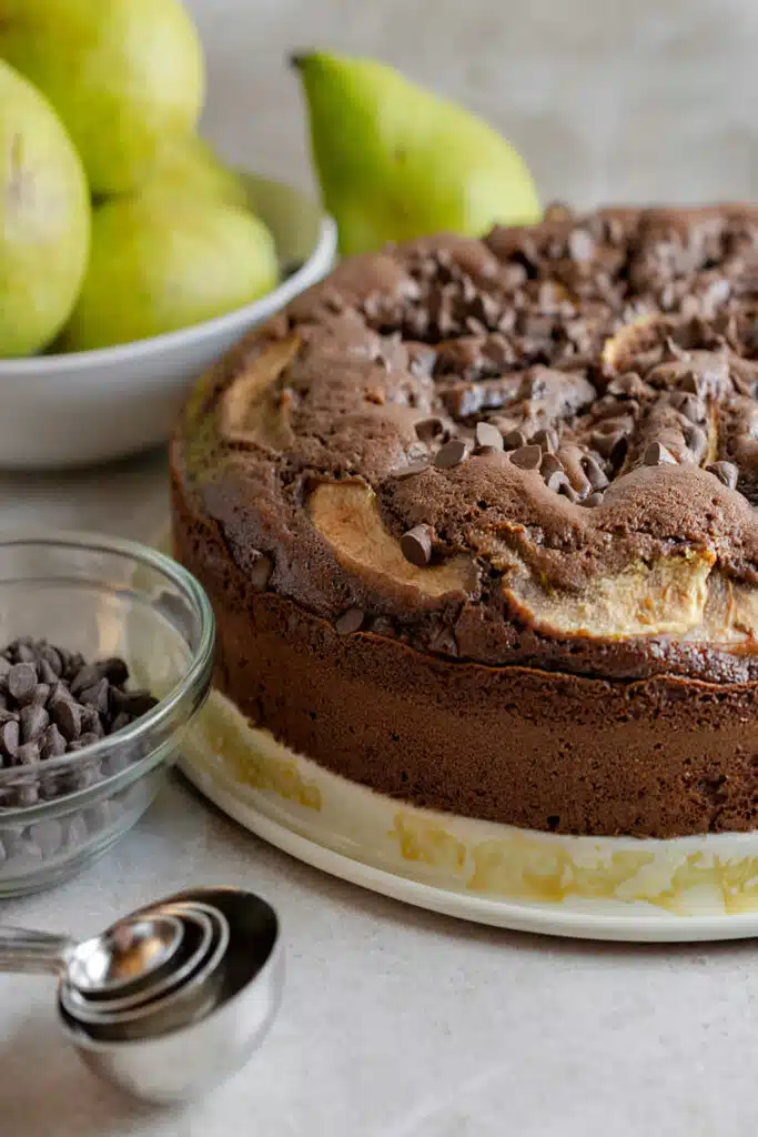 Gâteau moelleux au chocolat et poires