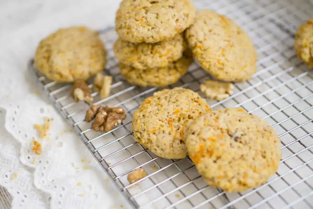 biscuits-a-l-avoine-et-aux-carottes-avec-noix