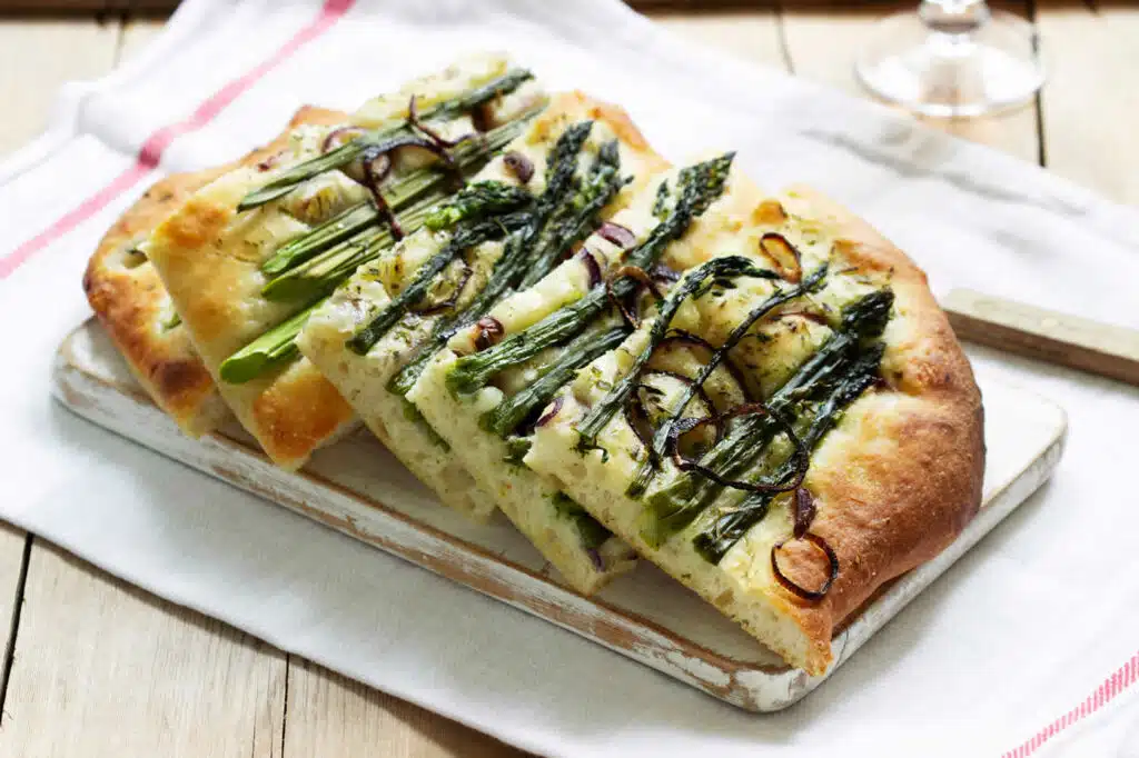 Focaccia aux asperges