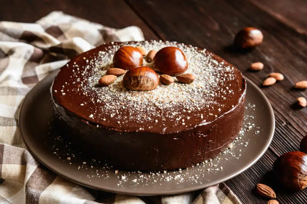 Gâteau de châtaigne au glaçage chocolat