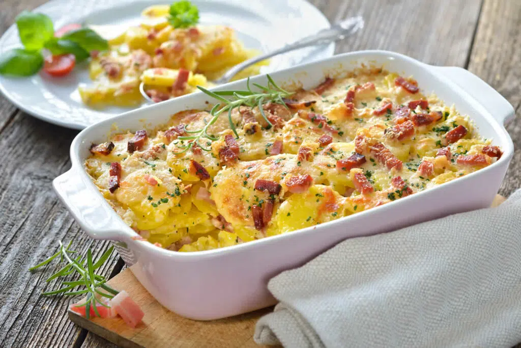 Gratin de pommes de terre parmesan et bacon