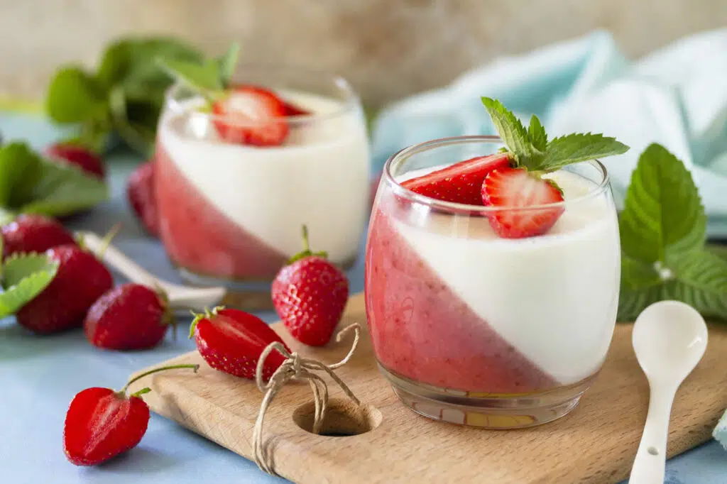 Panna cotta à la fraises et vanille