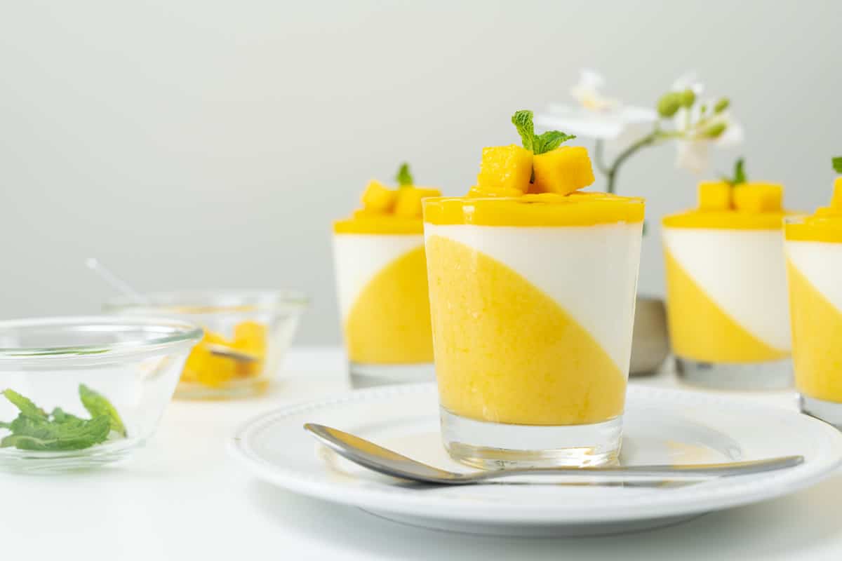 La panna cotta à la mangue un dessert rafraîchissant et rassasiant