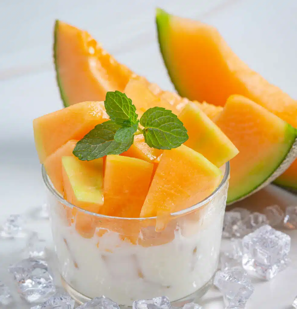 Verrine de melon à la crème chantilly