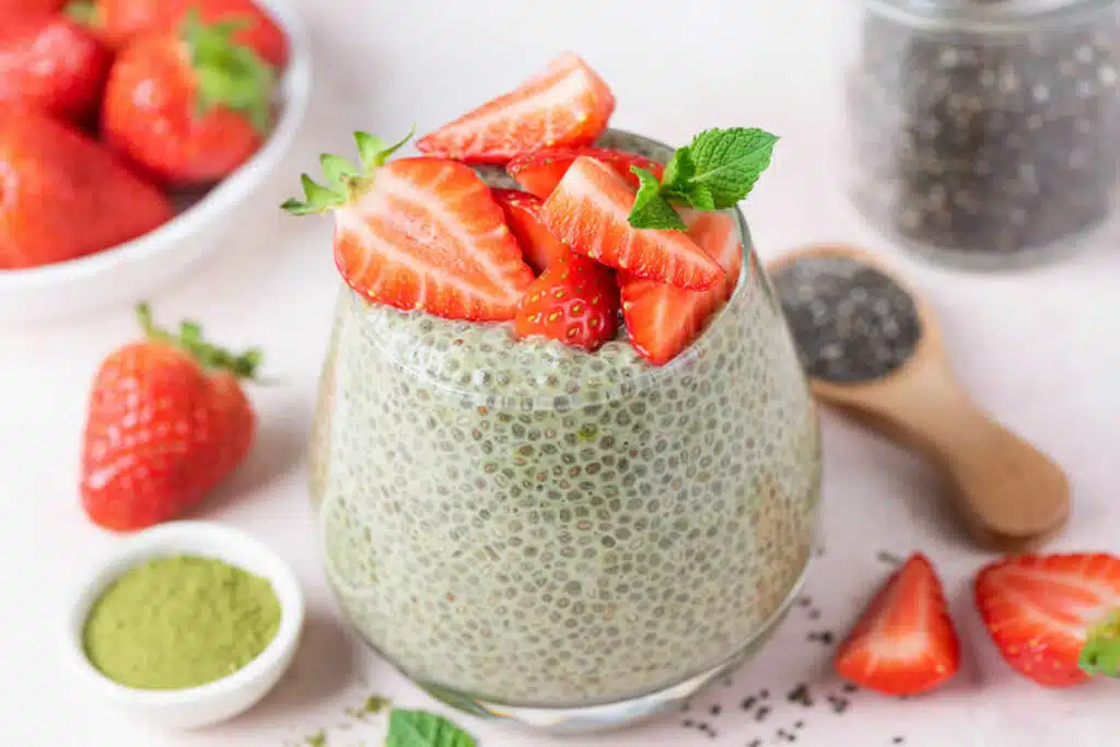 Pudding aux graines de chia et thé matcha