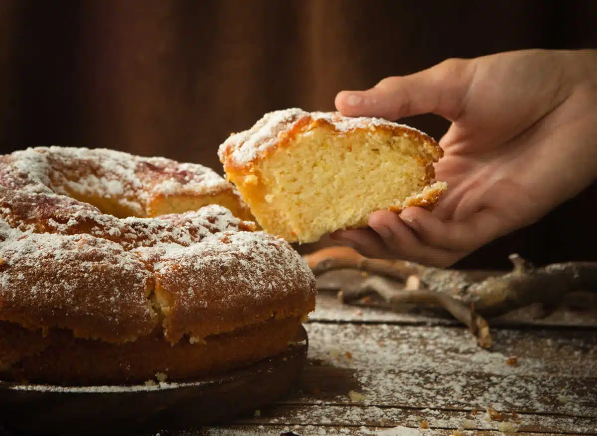 Gâteau Très Moelleux Facile et Rapide