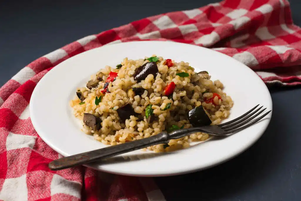 Pilaf aux aubergine et poivron rouge