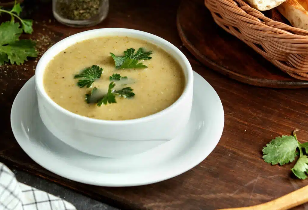 Potage aux poireaux et pommes de terre