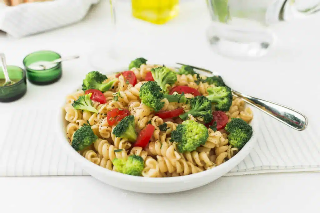 Salade de pâtes Fusilli aux brocolis