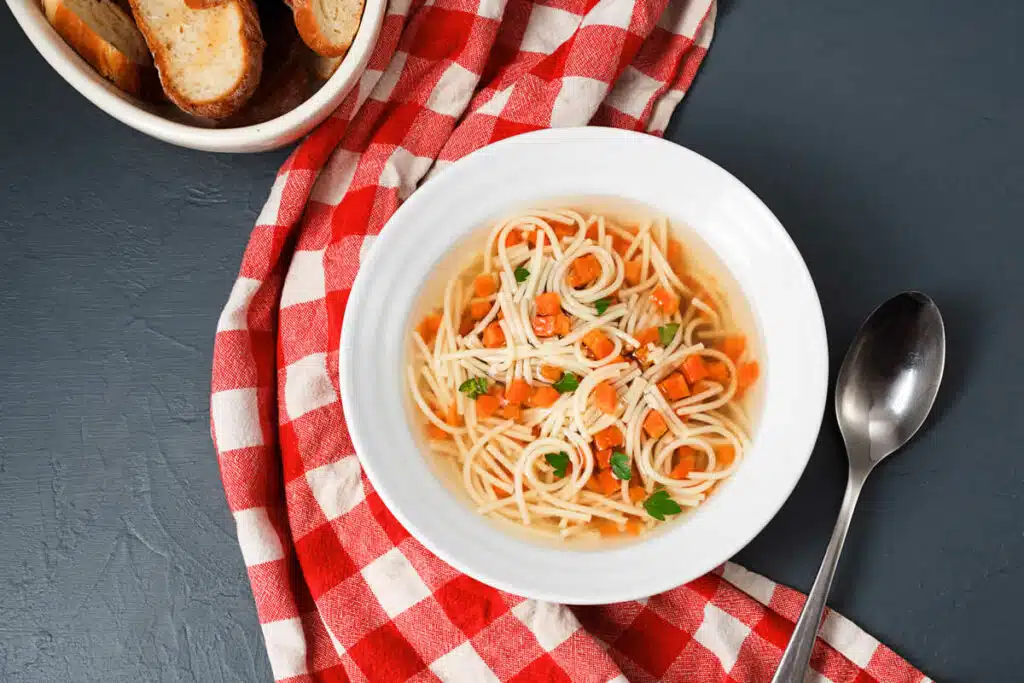 Soupe avec Spaghetti