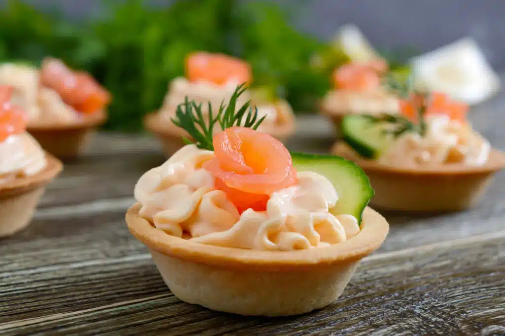 Mini-tartelettes à la crème et saumon