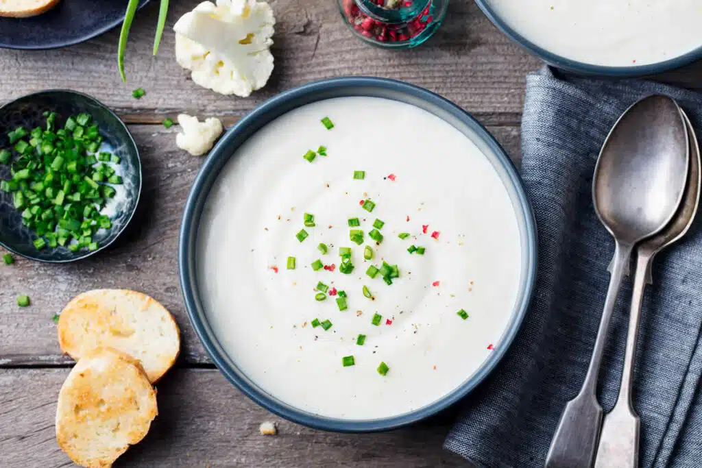 Comment faire la soupe chou fleur à la crème