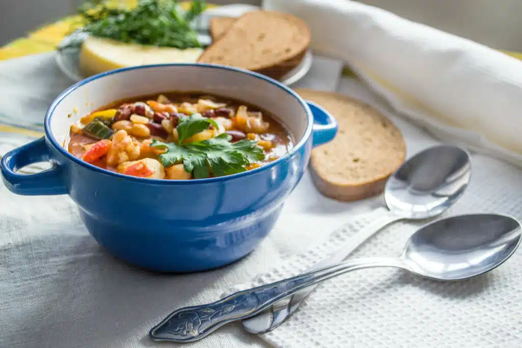 Soupe de haricots aux légumes