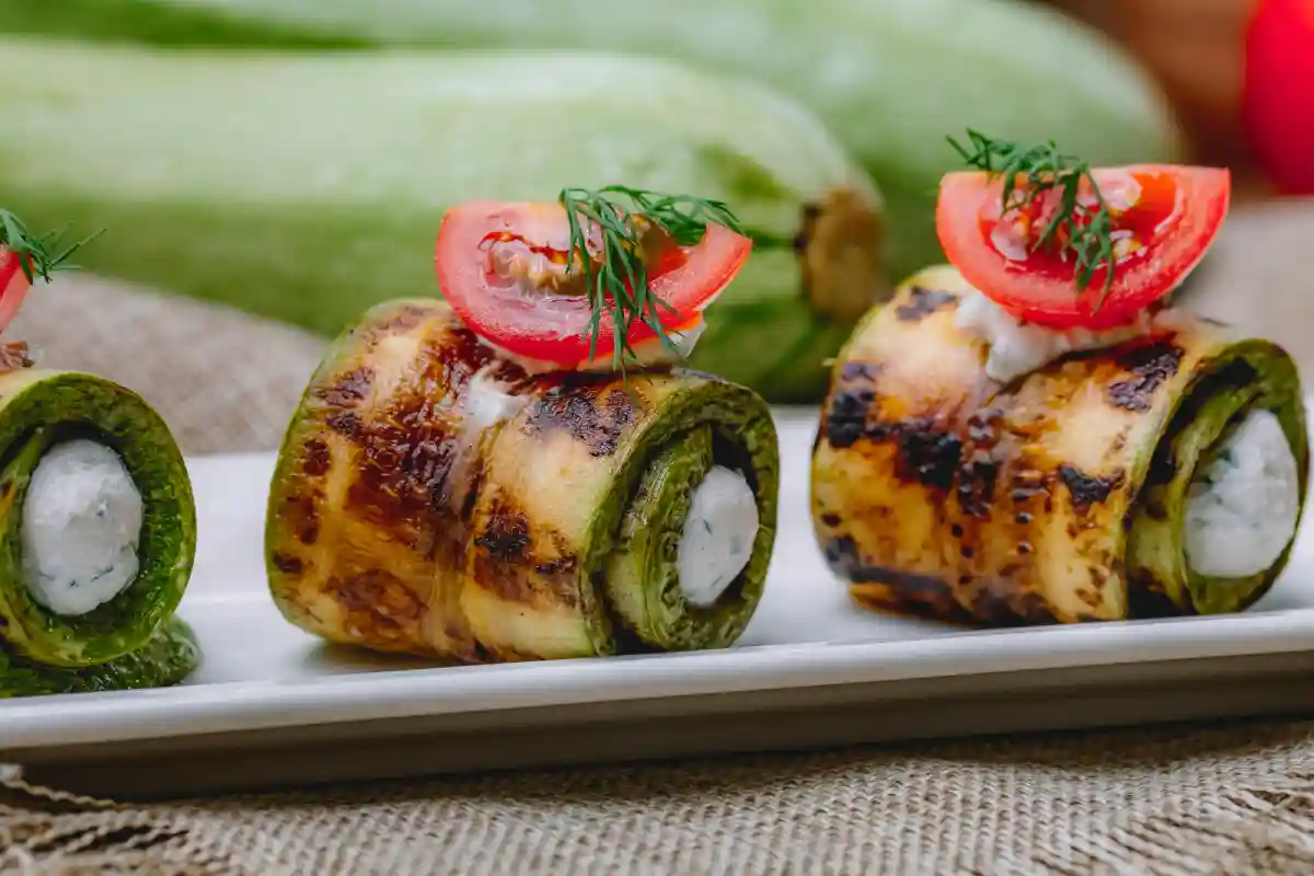 roulés de courgette grillée au fromage