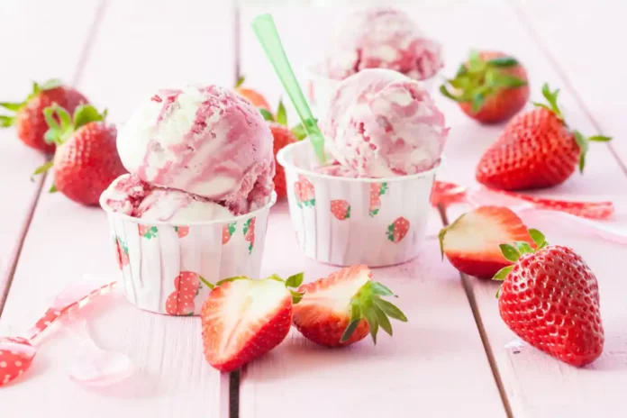 Glace fraises sans sorbetière