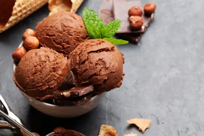 Crème Glacée au Chocolat Maison