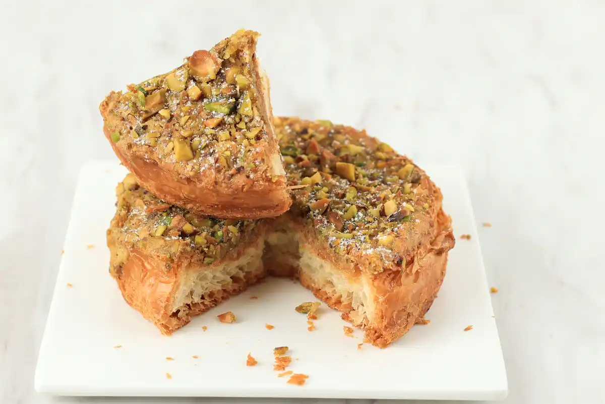 Gâteau Breton Sucré à la Pistache Hachée