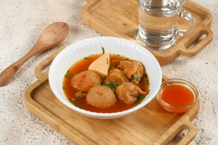 Soupe indonésienne bakso cuanki