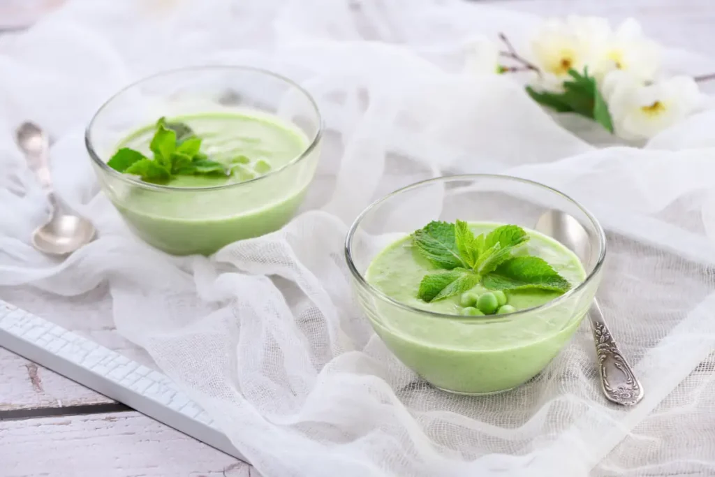 Soupe veloutée de petits pois