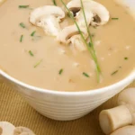 Soupe Crémeuse aux Champignons